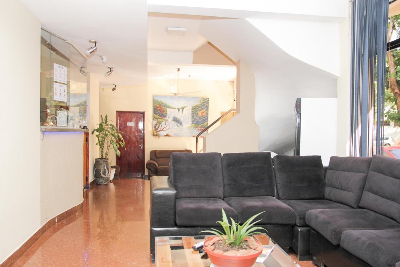 סיודד דל אסטה Hotel Catedral מראה חיצוני תמונה